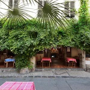 hotel-les-arcades.fr-provencehotel.com/