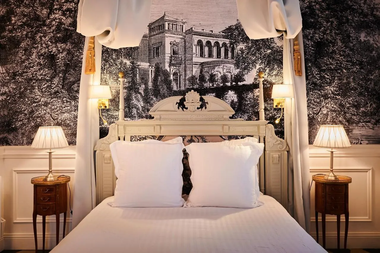 Chateau Chavagnac Hotel Lemps  0*, Lemps (Drome)