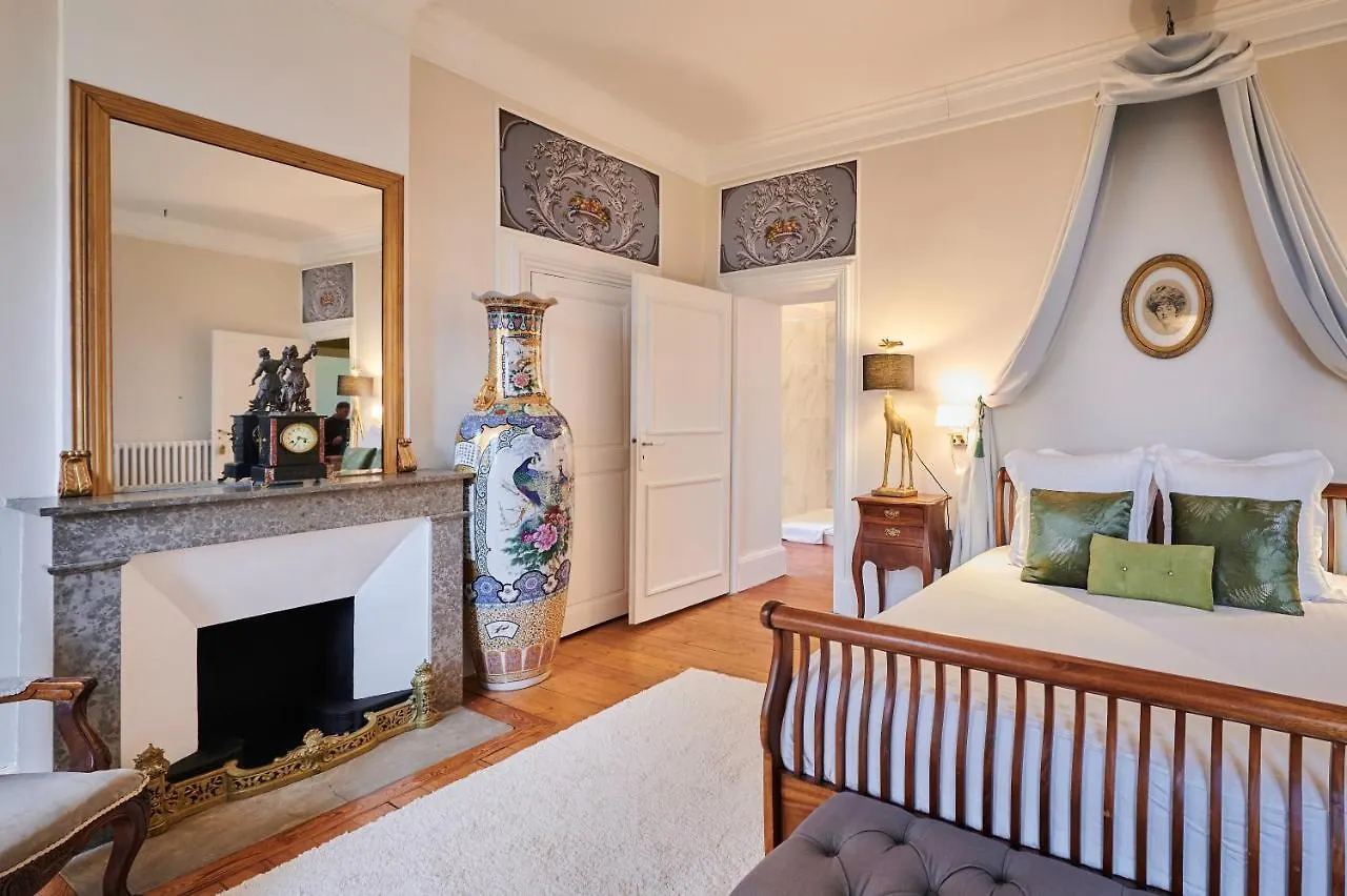 Chateau Chavagnac Hotel Lemps  France